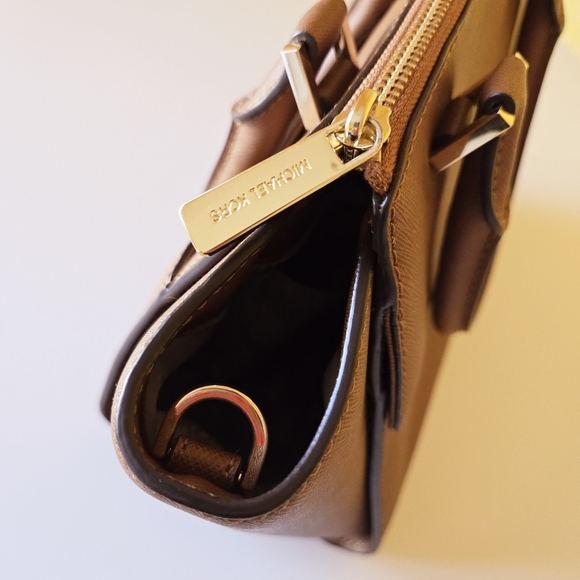 Michael Kors MK Classic Logo Hudson Saffiano Leather Handbag Satchel Brown Gold - Picture 8 of 16